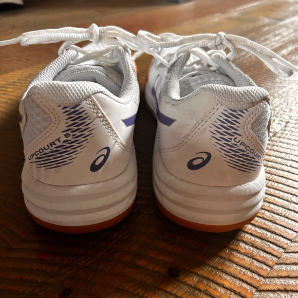 ASICS Upcourt 5 Womens, Size 8 - like NEW! - Picture 3 of 7
